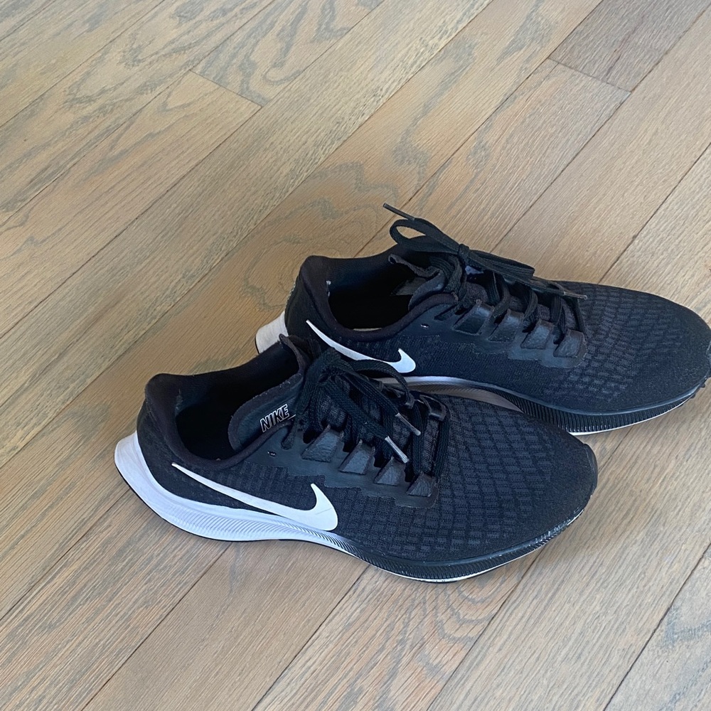 Nike Black Mesh Running Shoes zoom Pegasus